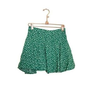 Hollister Women’s Green Floral Ultra High Rise Mini Skort